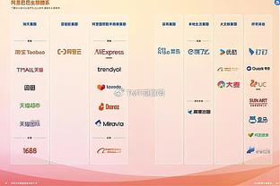 世体：莱万提前一天返回巴萨训练，罗克的加盟刺激到他